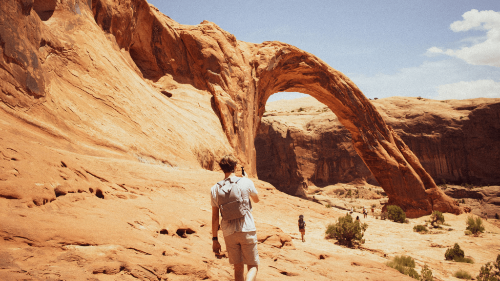 Corona arch hiking trail in moab.