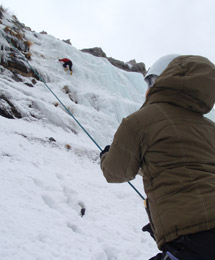 Ice climbing with ropes - Guided ice climbing Utah